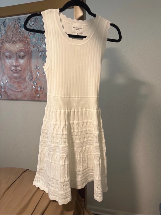 Dresses & Skirts - White Knit Dress